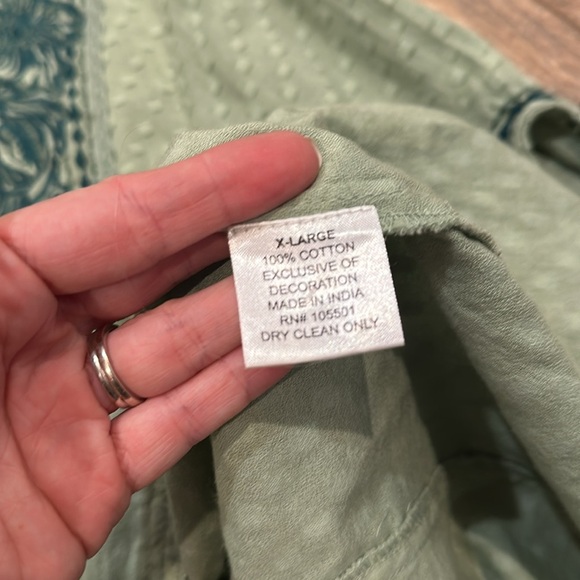 Double D Ranch Rose Scroll Top Boho Blouse Green size XL - Picture 6 of 7